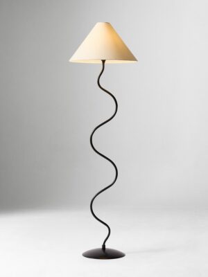 Zigzag floor lamp